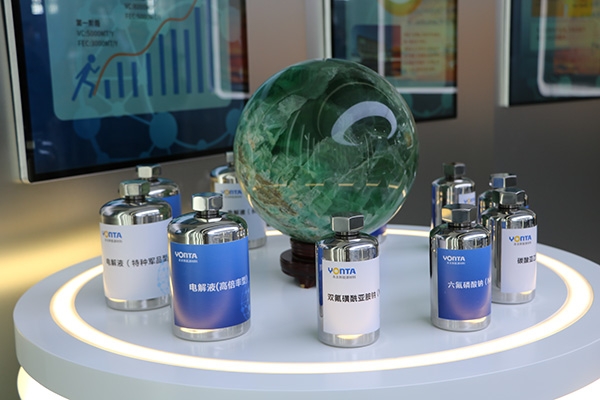 【電解液周報(bào)】航盛鋰能電解液產(chǎn)能規(guī)劃18萬噸！添加劑價格進(jìn)一步下探