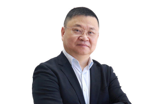 易事特何思模：祝大家新年快樂(lè)，萬(wàn)事順意！