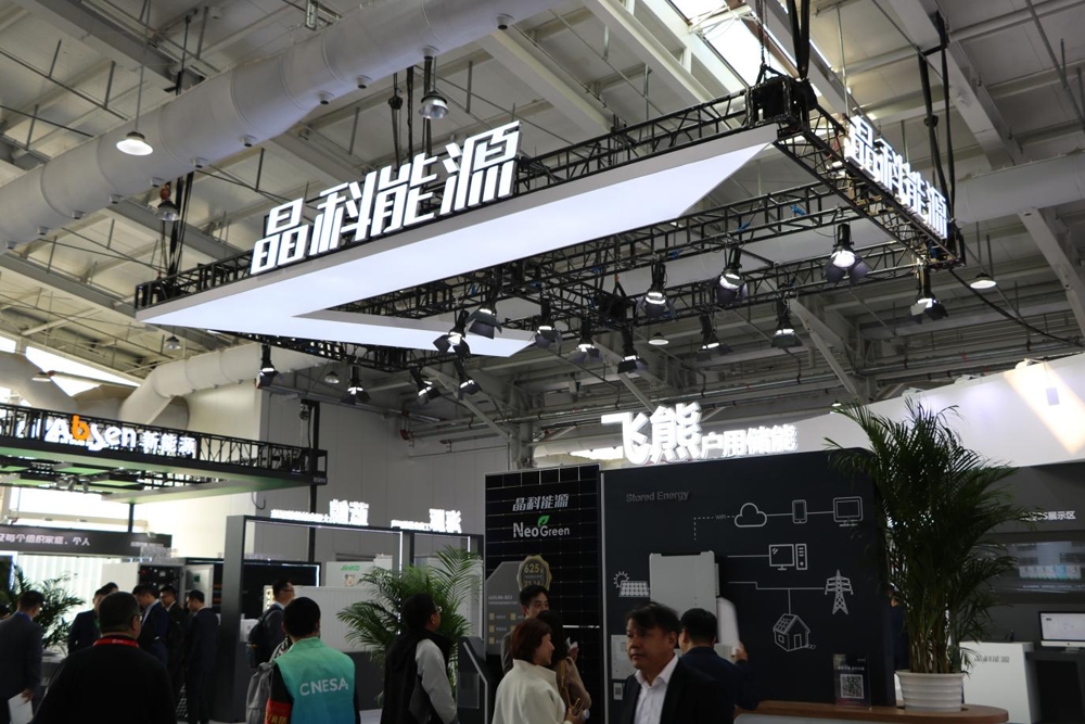 大儲系統(tǒng)及自研電芯發(fā)布！儲能賽道迎光伏巨頭入場