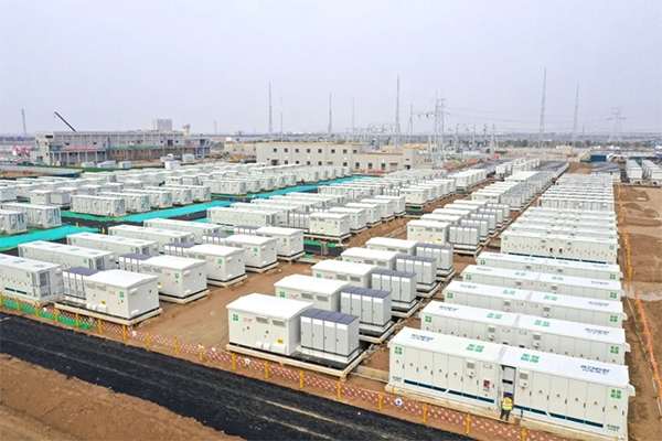 采用磷酸鐵鋰電池！山東東營17億元集中式儲(chǔ)能項(xiàng)目一期并網(wǎng)投運(yùn)