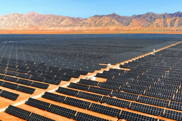 “萬站沐光”項目啟動 中國石化計劃3年新建10000座光伏站