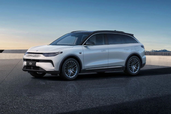 零跑汽車8月交付破3萬輛 零部件公司增資至12億