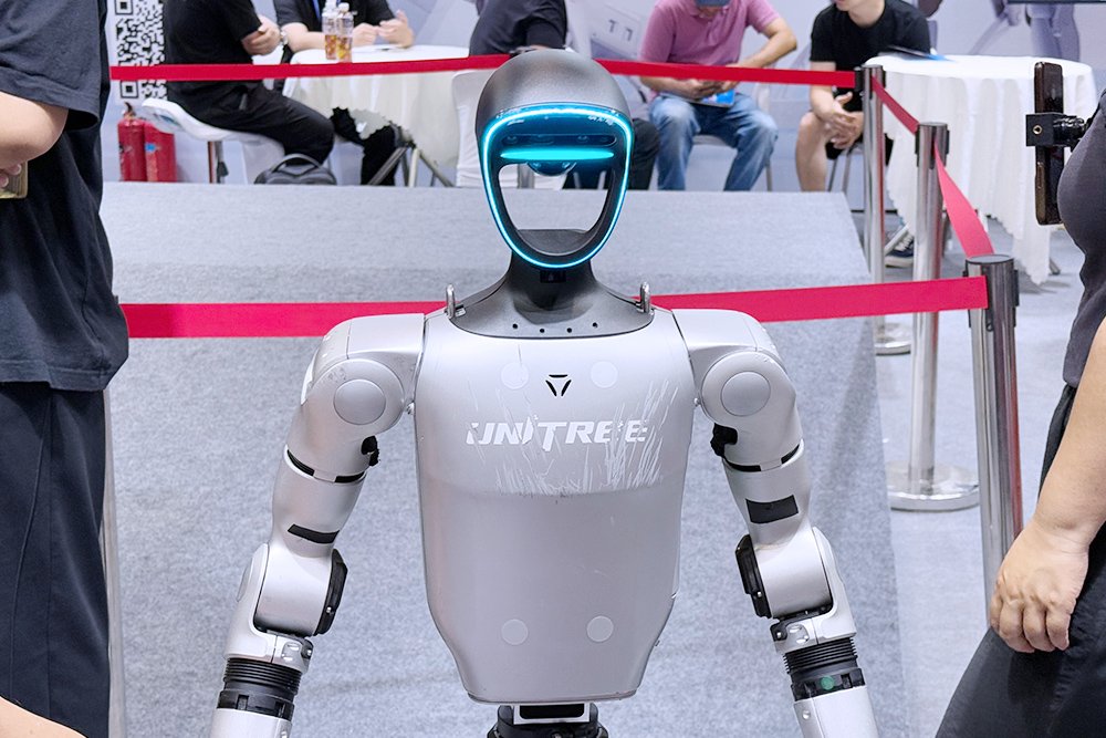 人形機器人萬億市場爆發前夕，為什么說“得電池者得天下”？