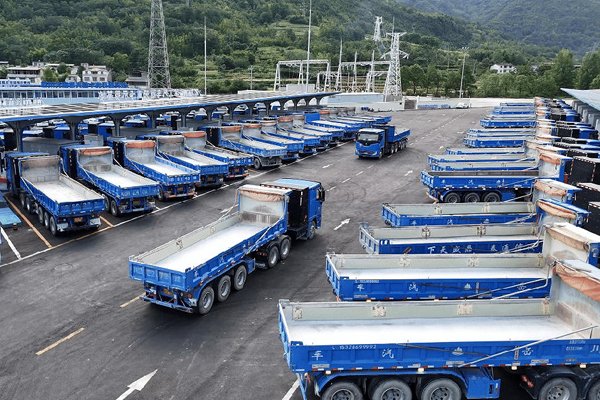 連簽三地！華體科技攜手華為助力全國重卡超充網(wǎng)絡(luò)構(gòu)建