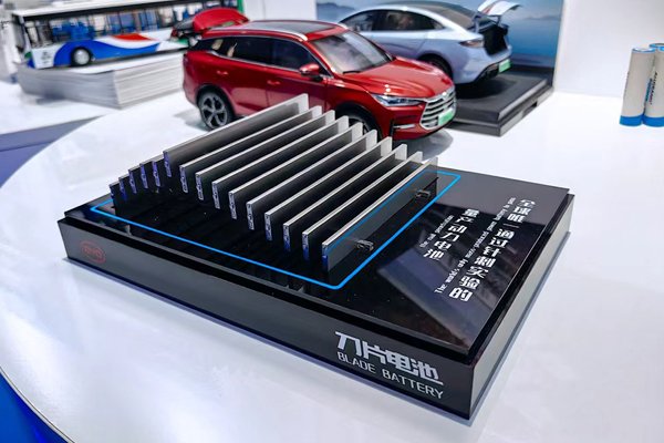 動力電池出口TOP10增速分化：有的暴增近4倍 有的降幅持續擴大