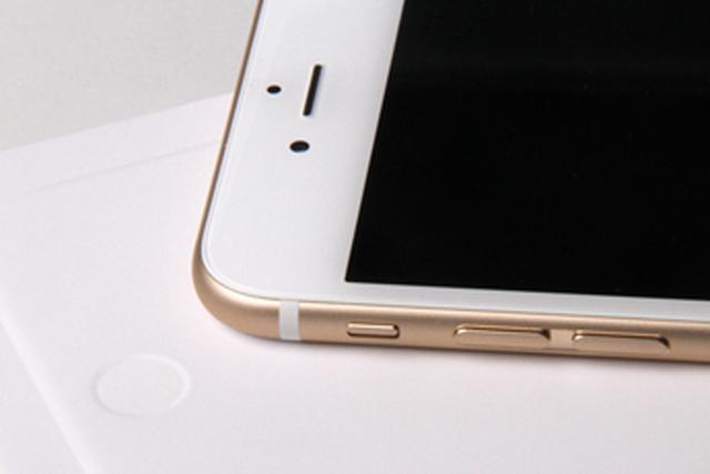 激進與保守的沖撞 2015智能手機發展趨勢預測