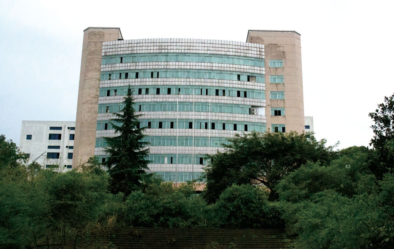 “前廠長(zhǎng)”撿漏？ 西南最大電池廠萬(wàn)光實(shí)業(yè)破產(chǎn)流拍