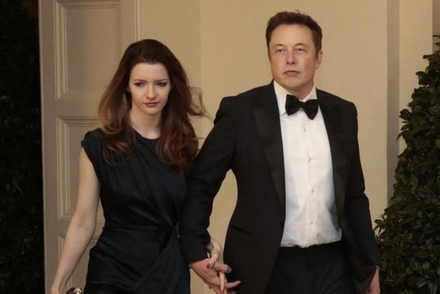 前妻眼中的馬斯克：癡迷！癡迷！癡迷！