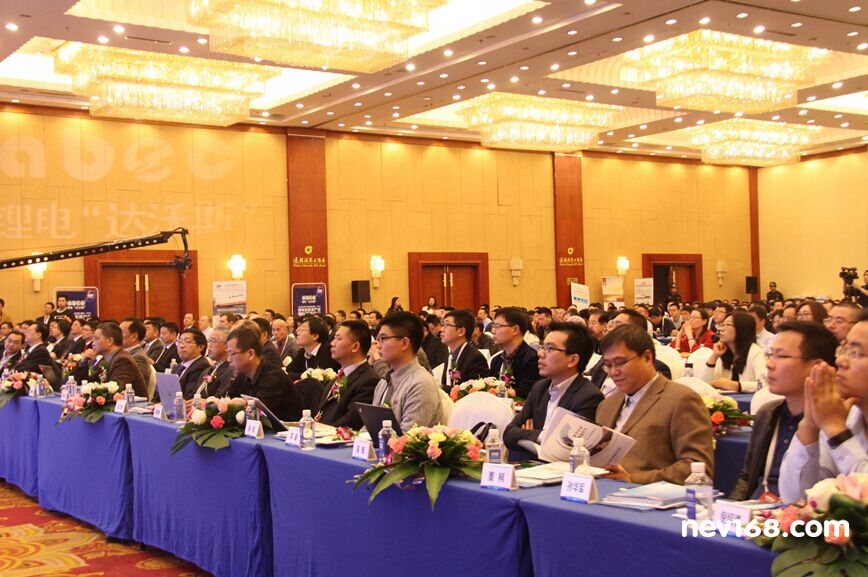 第4屆鋰電“達(dá)沃斯” :鋰電池行業(yè)競爭激烈 強(qiáng)者恒強(qiáng) 第4屆鋰電“達(dá)沃斯” :鋰電池行業(yè)競爭激烈 強(qiáng)者恒強(qiáng)