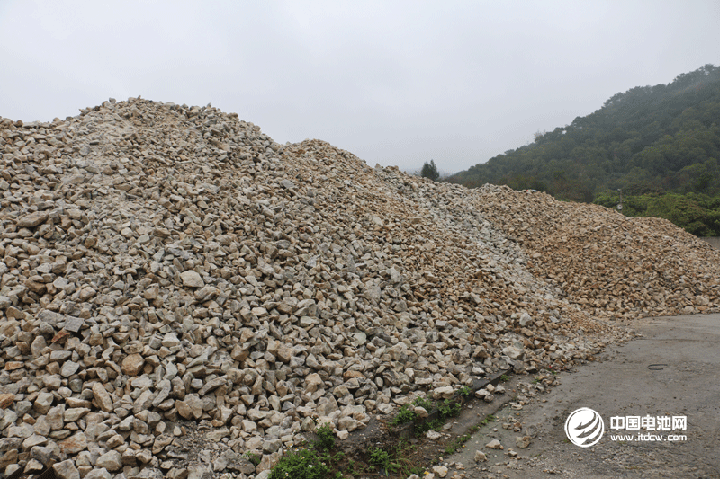 本周碳酸鋰氫氧化鋰價格持穩(wěn) 鋰輝石精礦均價破4000美元關(guān)口！