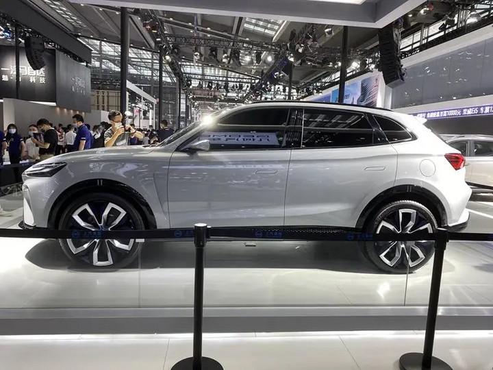 榮威MARVEL-R亮相！5G技術(shù)+L3自動(dòng)駕駛  8月首發(fā)上市