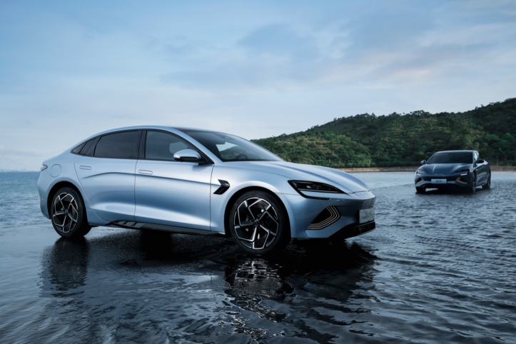 比亞迪純電轎跑海豹上市：訂單已突破6萬(wàn)輛 下月開啟交付