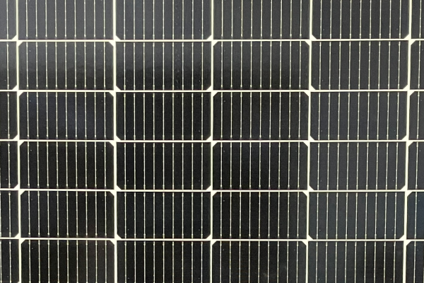 三部門(mén)約談部分光伏企業(yè)及行業(yè)機(jī)構(gòu) 我國(guó)現(xiàn)存相關(guān)企業(yè)超50萬(wàn)家