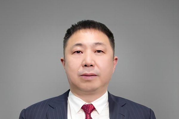 楚能新能源黃鋒：期冀龍年與同仁們一齊乘風破浪，龍騰四海！