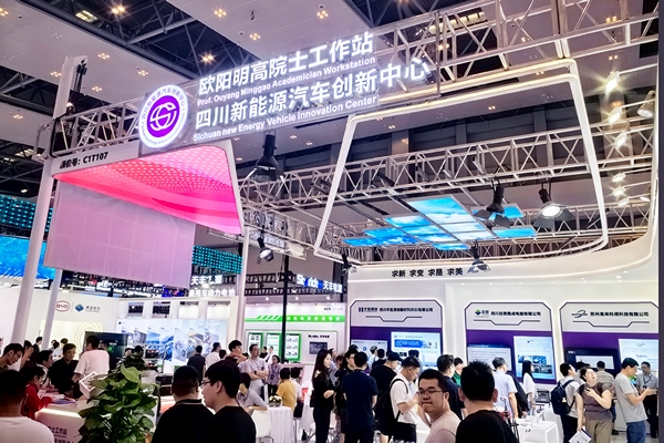 中國(guó)科學(xué)院院士歐陽(yáng)明高解讀動(dòng)力電池技術(shù)三個(gè)階段性方向