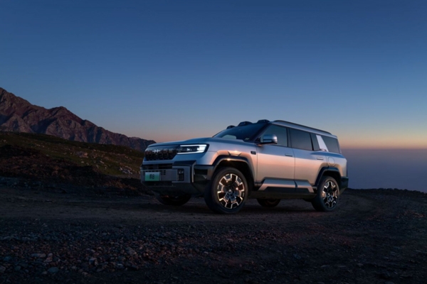 比亞迪華為聯(lián)合發(fā)布!這一新能源車國貨旗艦來了!