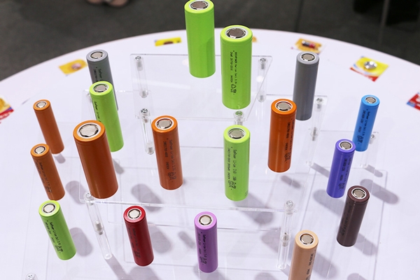 半數虧損!1家扭虧!38家鋰電領域上市公司2024年業(yè)績搶先看