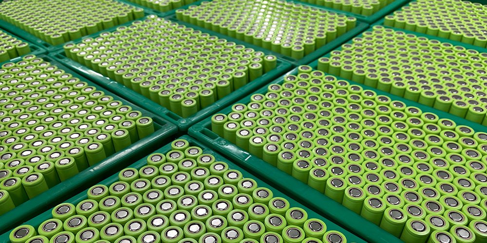 2025鋰電股生死局:有人虧損退市 有人脫星摘帽