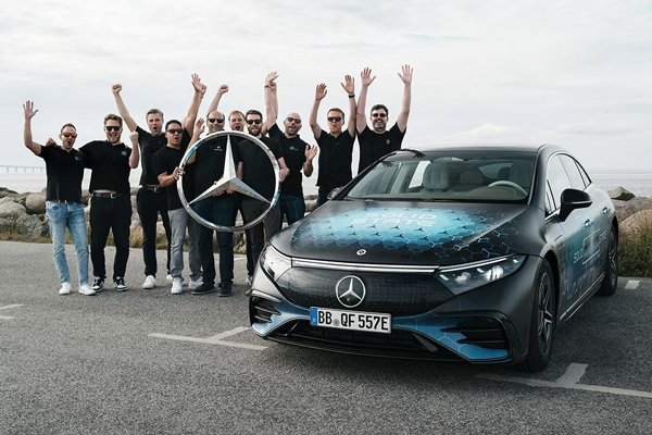 能量密度達450Wh/kg！奔馳固態電池突破1200公里續航！