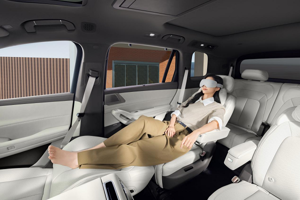 重塑大六座SUV市場新格局 騰勢N8L以31.98萬起正式開啟預售