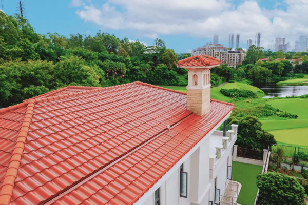 華寶新能美學(xué)曲面光伏瓦