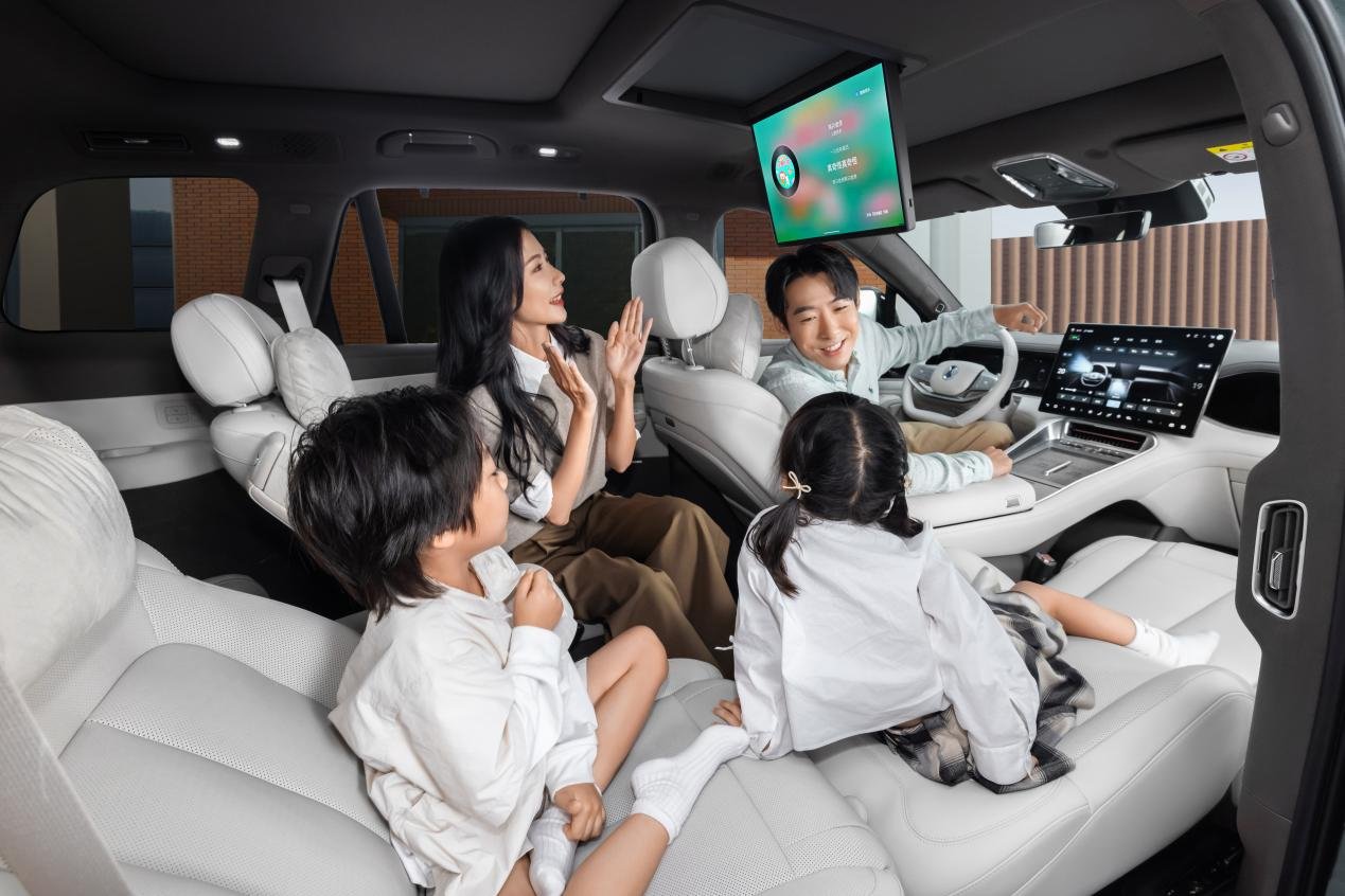 29.98萬元起！騰勢(shì)N8L正式上市，重塑家庭豪華SUV新標(biāo)準(zhǔn)！