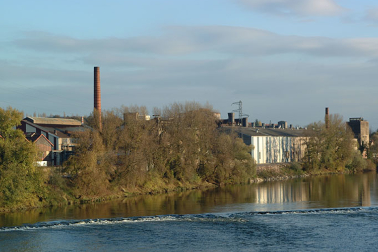 安普朗合金殷菲 安普朗合金殷菲