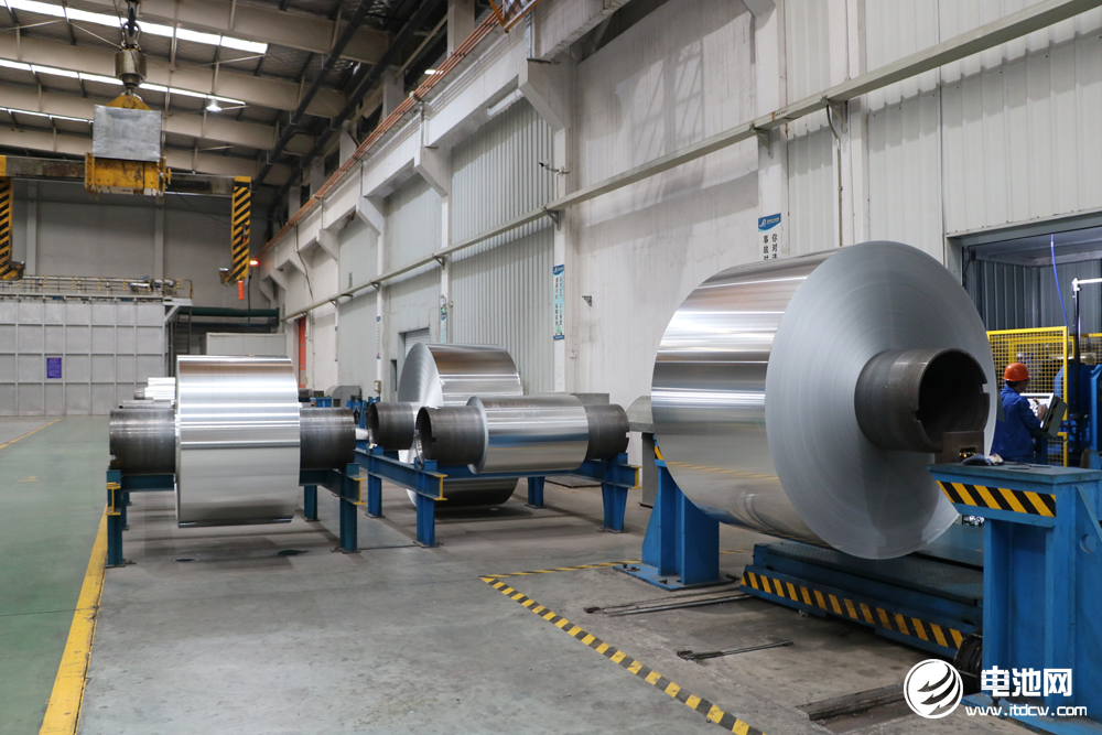 終止！延期！6家上市公司電池新能源項(xiàng)目生變?cè)蚬_