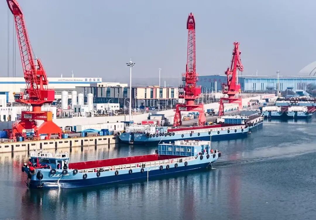 “濟(jì)寧6006”升級(jí)版純電動(dòng)貨船