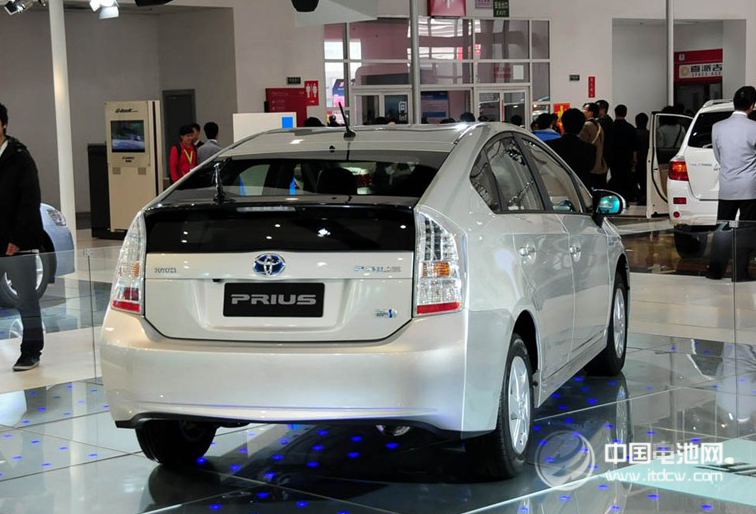 第四代豐田普銳斯混動系統減重 開始配鋰電池 