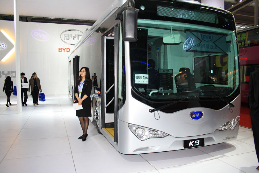 政策“熱捧”新能源汽車 何故市場反應(yīng)遲鈍？