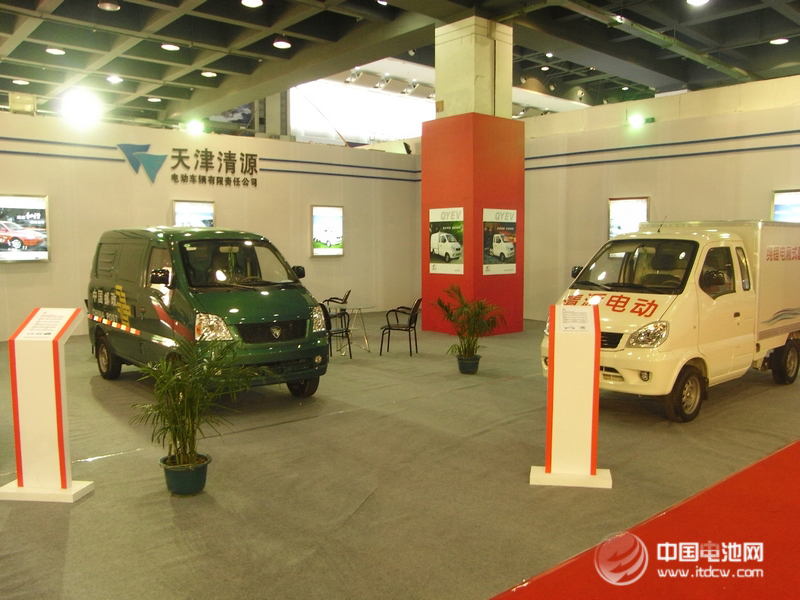 天津治理機動三輪車 140輛新能源車投放快遞業