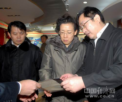 紅黃綠之爭轉(zhuǎn)戰(zhàn)新材料領(lǐng)域 樂凱集團收獲多項“第一”