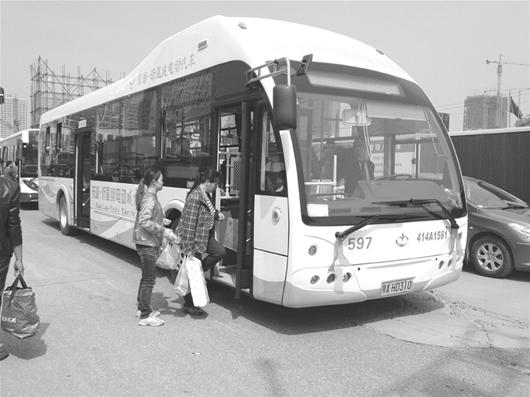 500輛純電動公交車年內(nèi)穿行武漢 每車年省油費(fèi)10萬