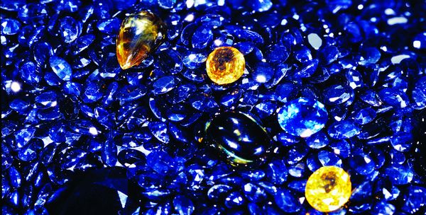 王如晨：偽裝高潮的智能手機藍寶石概念