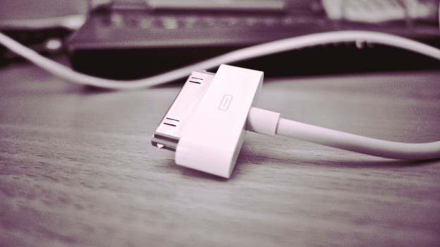 澳洲雪梨女性遭電死 澳洲禁售不符合標準USB充電器