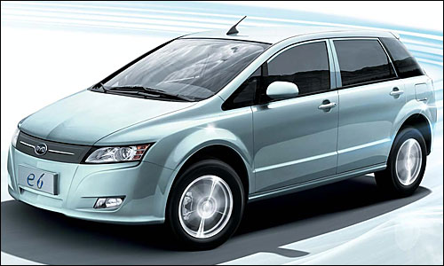 7月我國新能源汽車生產(chǎn)5799輛同比增長10倍