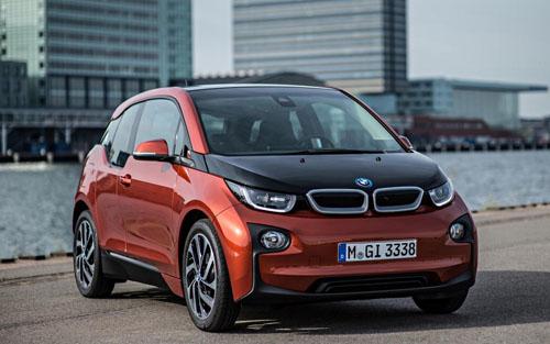 寶馬i3和i8將于9月21日上市 可以用電奔跑的寶馬 寶馬i3和i8將于9月21日上市 可以用電奔跑的寶馬