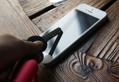 蘋果藍寶石原料供應商GTAT申請破產 股價暴跌90%