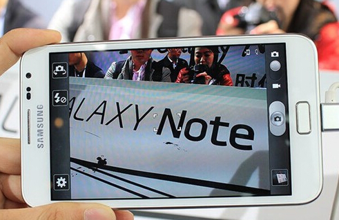 三星業績惡化勢頭未止 對手價格僅一半 三星業績惡化勢頭未止 對手價格僅一半