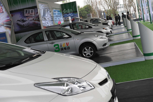 地上新汽車 重“能源”還要玩“智能”？呼喚小型電動汽車