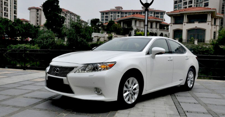 雷克薩斯針對 ES300h