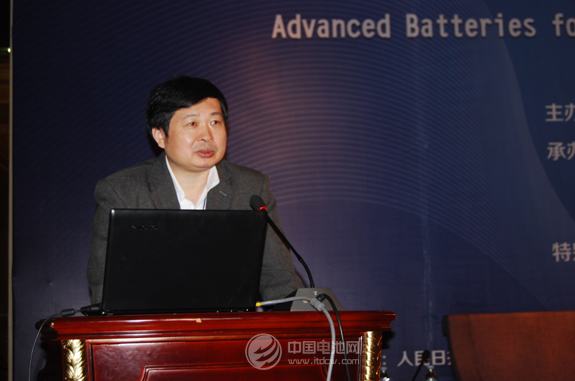 中國科學(xué)院物理所研究員、博士生導(dǎo)師黃學(xué)杰