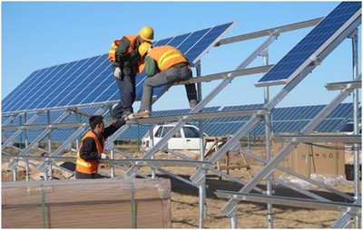 三成光伏電站質量不合格衰減率高 業內:一塌糊涂 三成光伏電站質量不合格衰減率高 業內:一塌糊涂