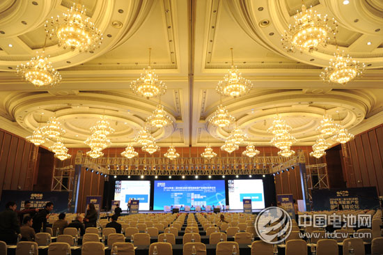 新能源車產(chǎn)量大增 碳酸鋰價格高漲6% 新能源車產(chǎn)量大增 碳酸鋰價格高漲6%