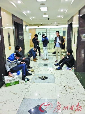 手機代工破產背后:代工廠火拼 惡性競爭或無人埋單 手機代工破產背后:代工廠火拼 惡性競爭或無人埋單