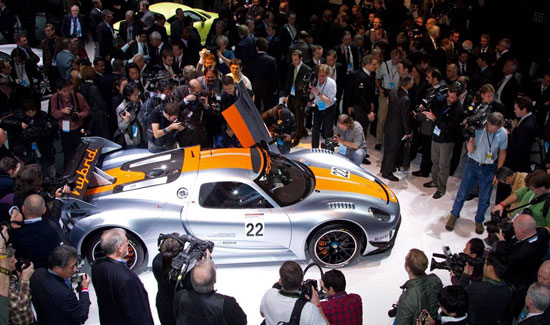 地方兩會再聚焦 新能源汽車迎重大投資機(jī)遇