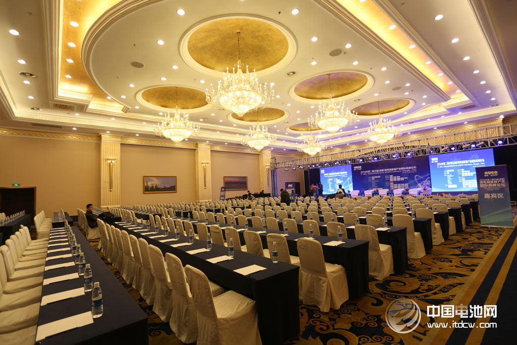 第二屆中國（成都）鋰電新能源產業(yè)國際高峰論壇