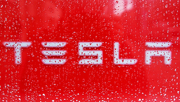 特斯拉正面臨任何一家汽車公司從未有過的困難