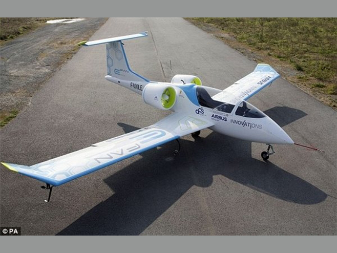 純電動飛機起飛了！“空中特斯拉”純電動飛機亮相